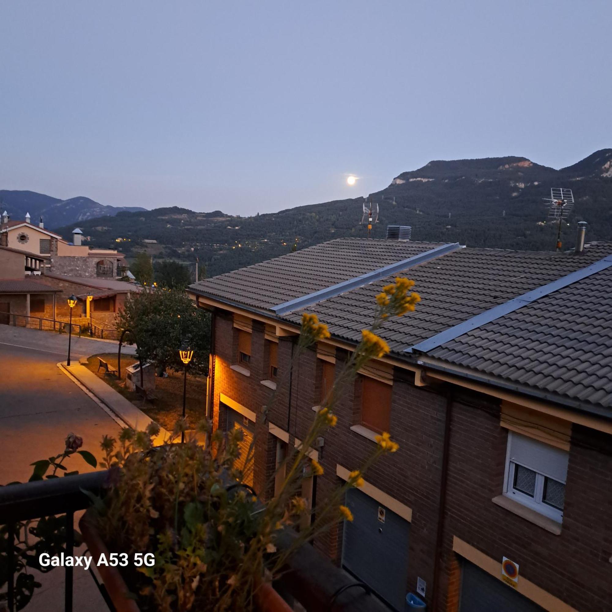 Ensija Pedraforca Apartment Saldés Exterior photo